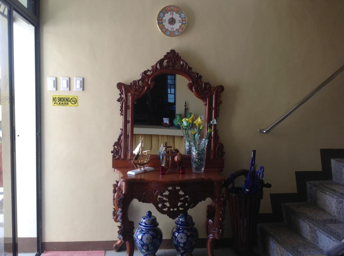Danel Pensionne House Tacloban Buitenkant foto