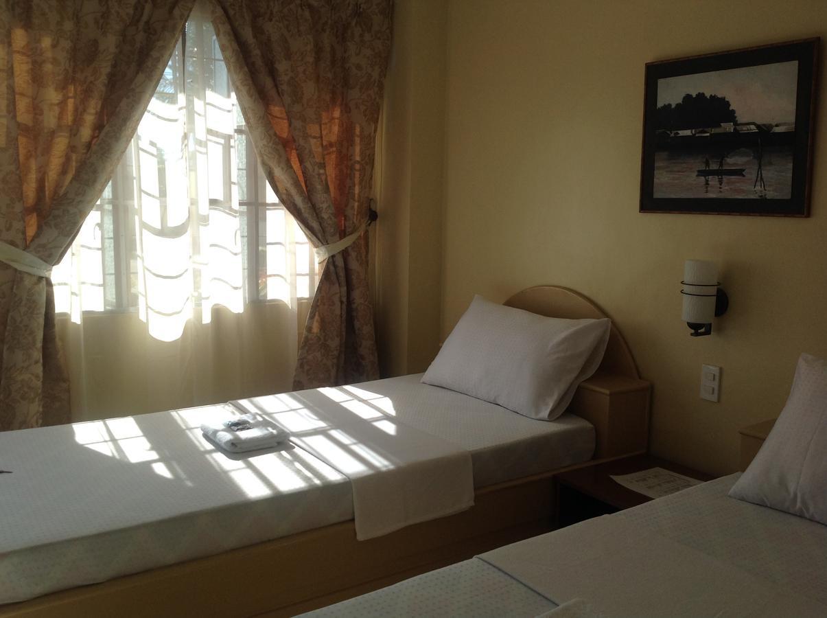 Danel Pensionne House Tacloban Buitenkant foto