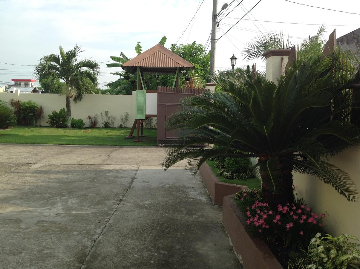 Danel Pensionne House Tacloban Buitenkant foto