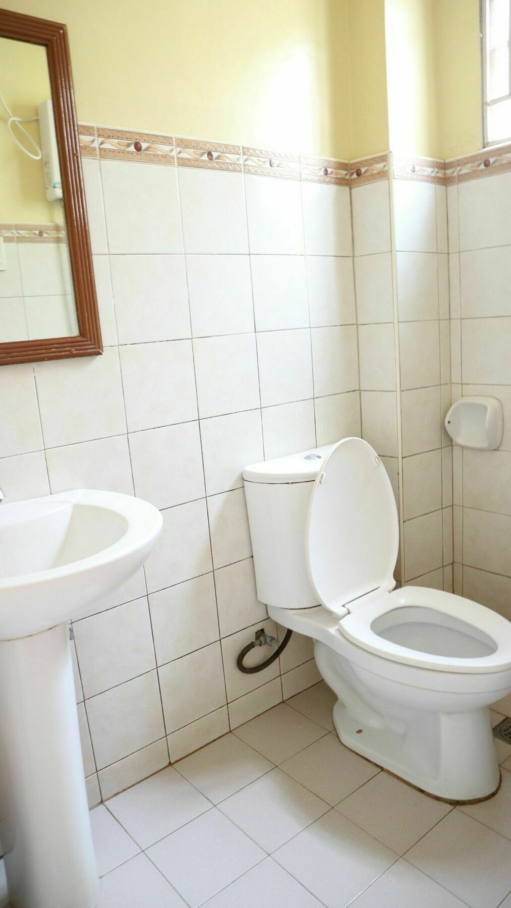 Danel Pensionne House Tacloban Buitenkant foto