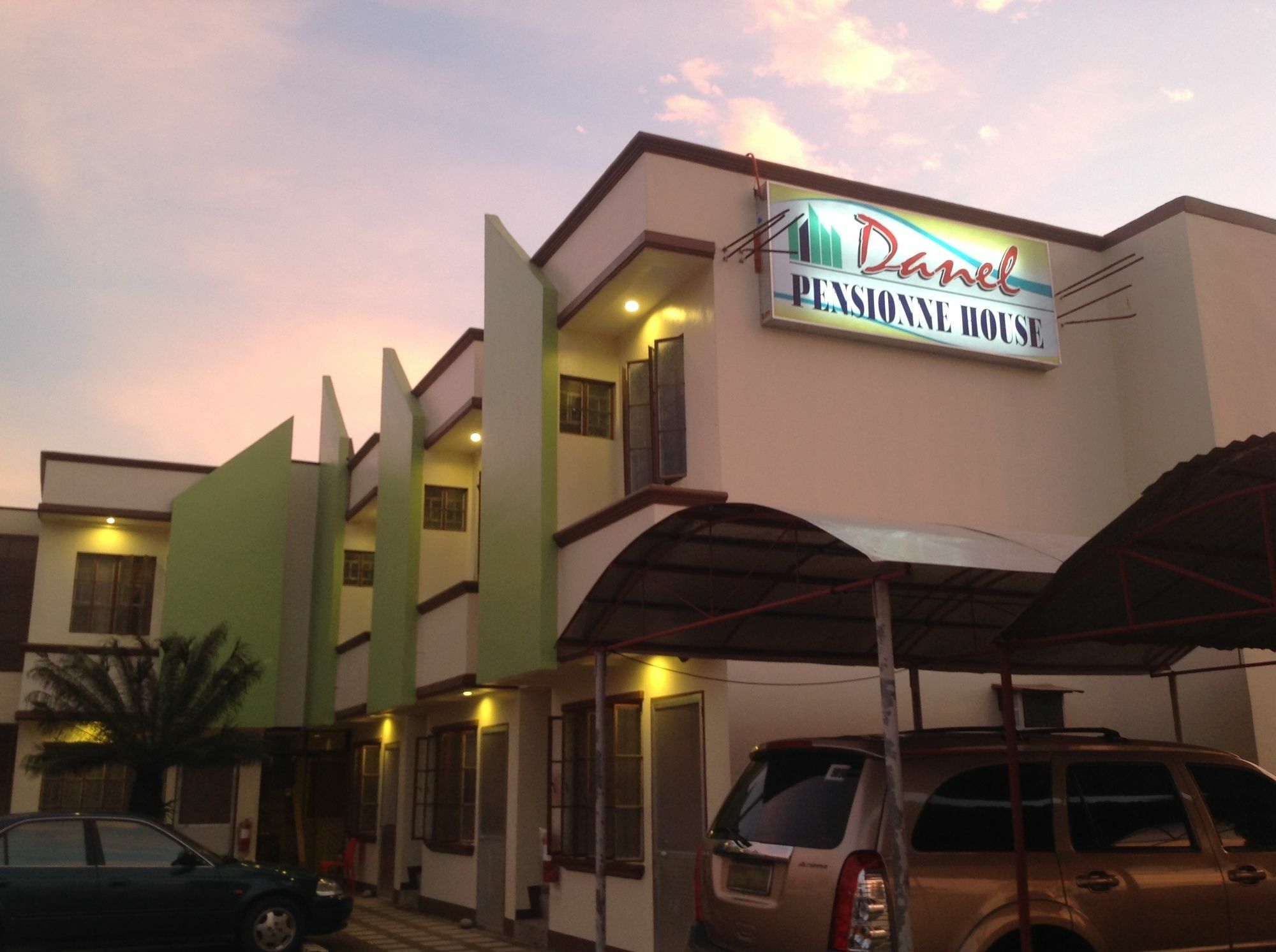 Danel Pensionne House Tacloban Buitenkant foto
